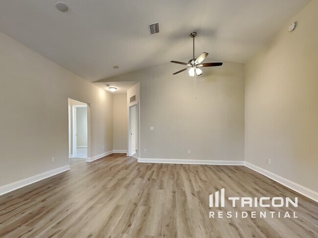 Foto del edificio - 39 Wood Acre Ln