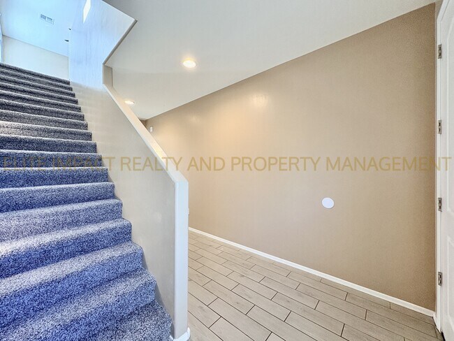 Building Photo - 7654 S Via Casa De Campo