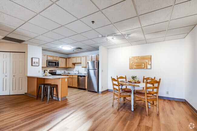 2HAB, 2BA - Cocina y comedor - The Harbours Apartments