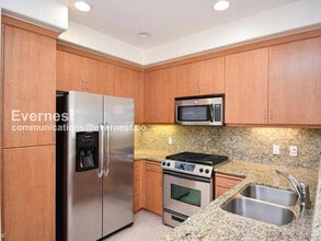 Building Photo - 1101 S Main St