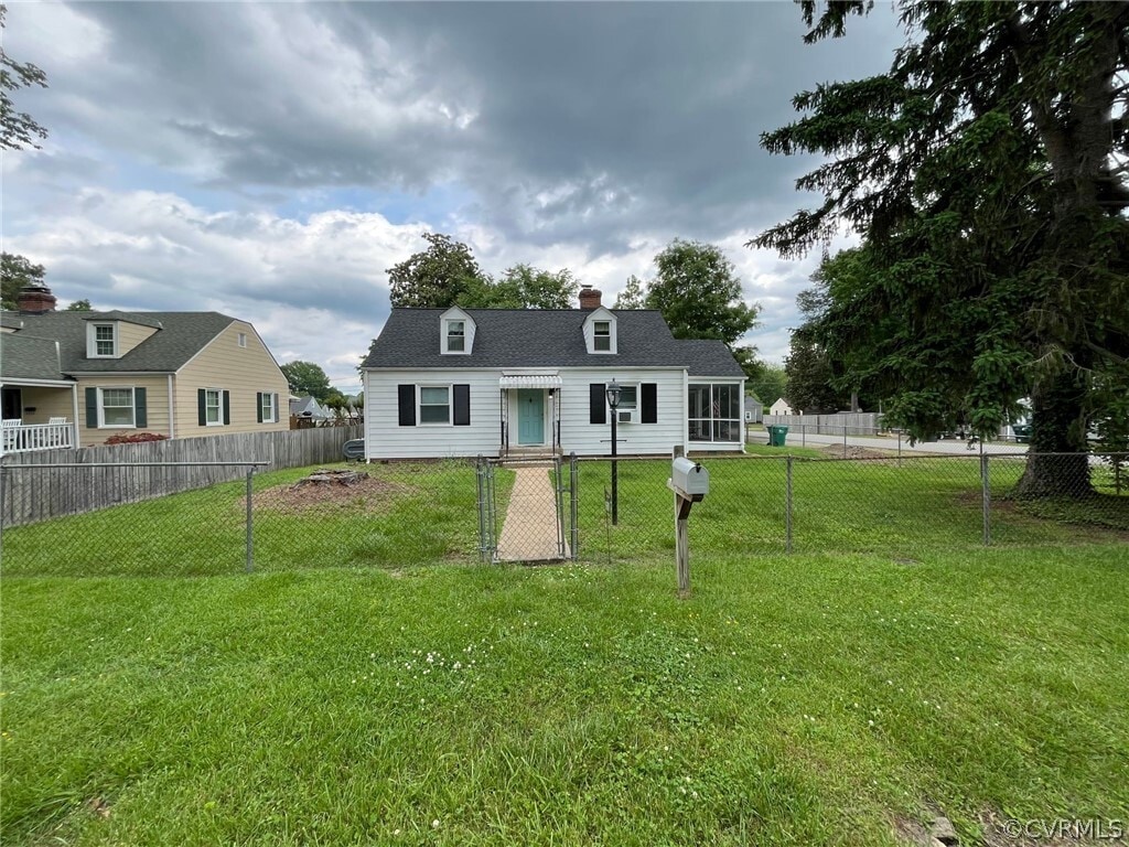 Primary Photo - 6101 Ellis Ave