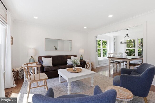 Foto del edificio - 20019 Great Falls Forest Dr