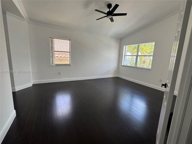 Foto del edificio - 15071 SW 136th Pl