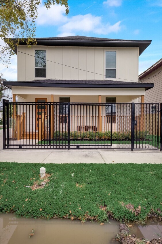 Foto principal - 204 Drennan St