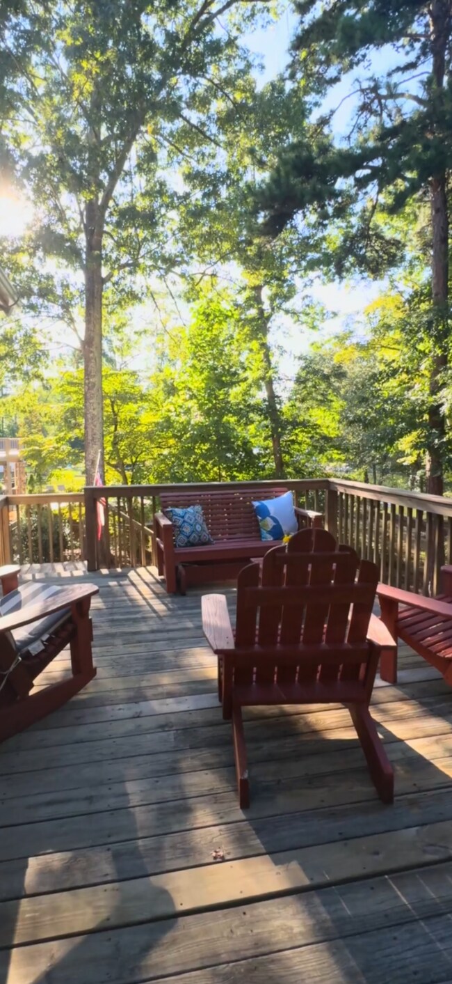 Building Photo - 329 Stumpy Creek Rd