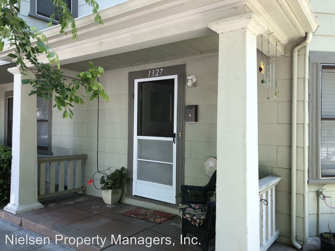 Primary Photo - 2401 N St