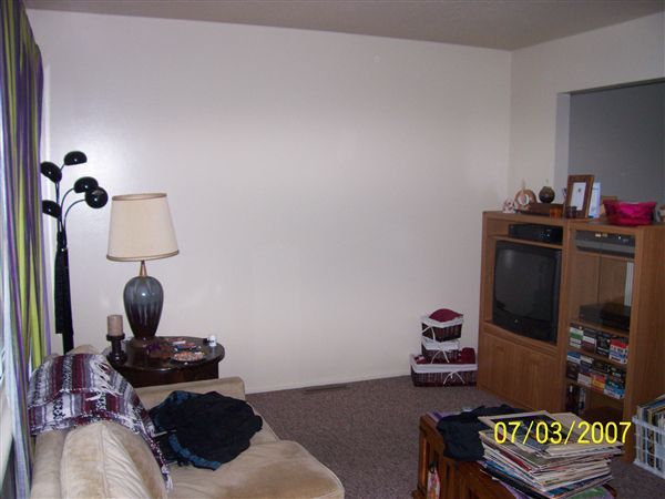 Building Photo - 1623 Pennoyer Ave