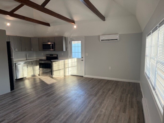 Building Photo - 68 North Ave