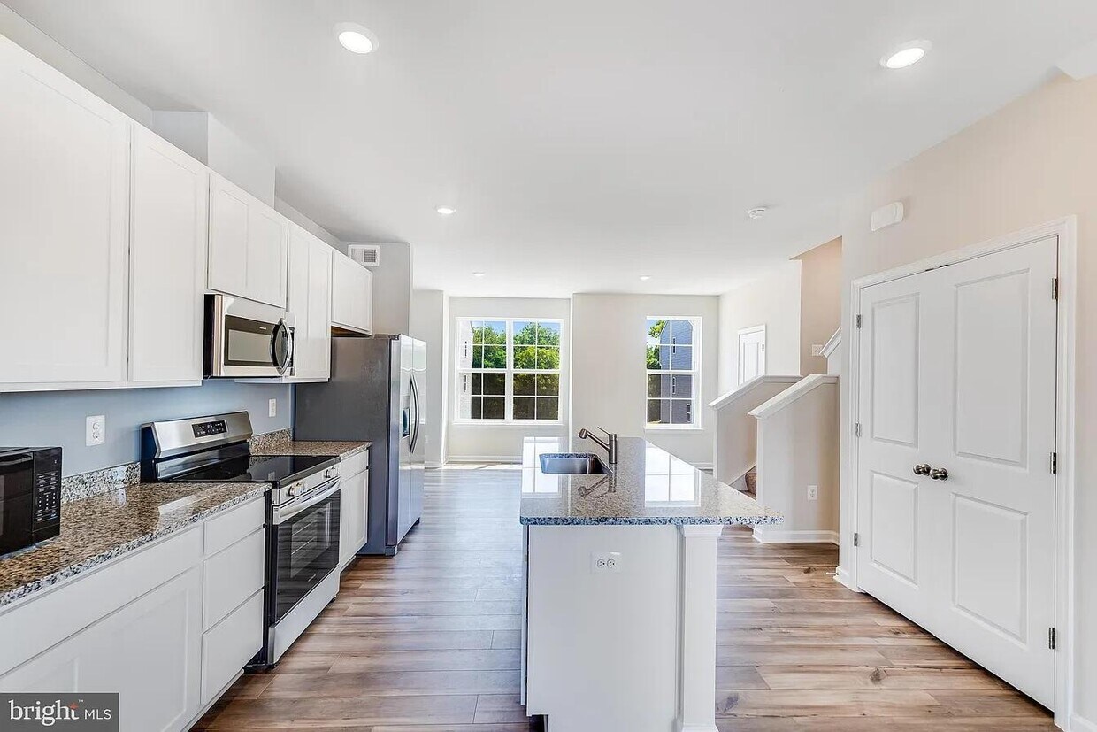 Foto principal - 1257 Cedar Vly Rd