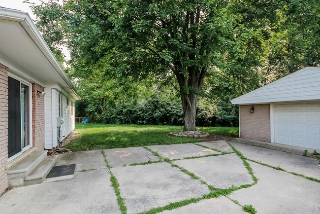 Foto del edificio - 9024 Tavistock Ct