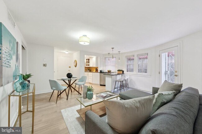 Foto del edificio - 1728 New Hampshire Ave NW