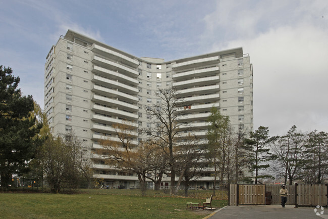 Building Photo - Baroness Apartments