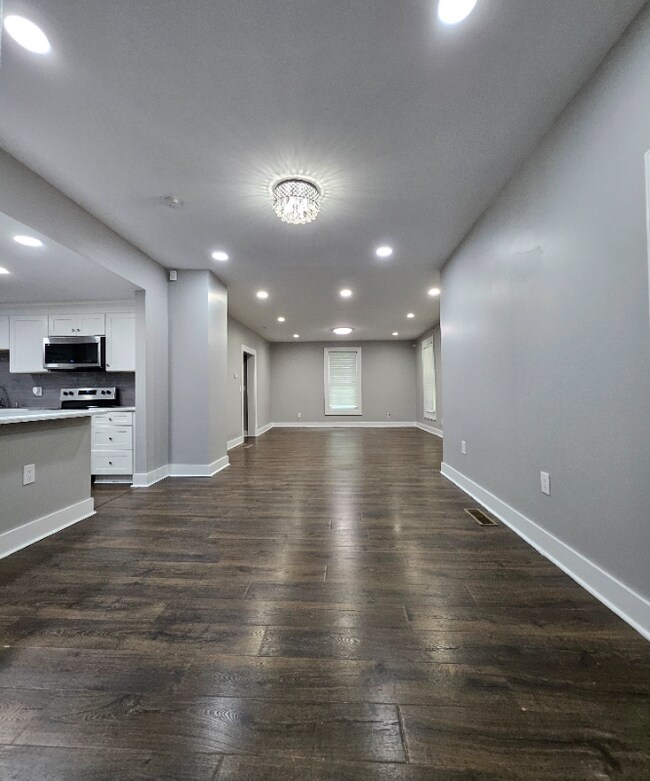 Foto del edificio - 16 Johnson Rd NW