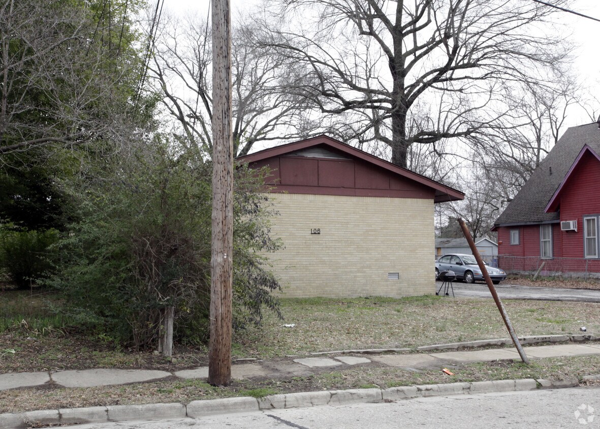 Building Photo - 106 Burkett St