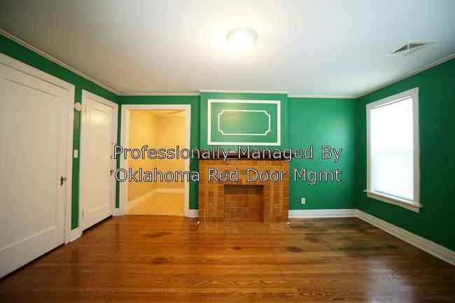 Foto del edificio - 2501 N Harvey Ave