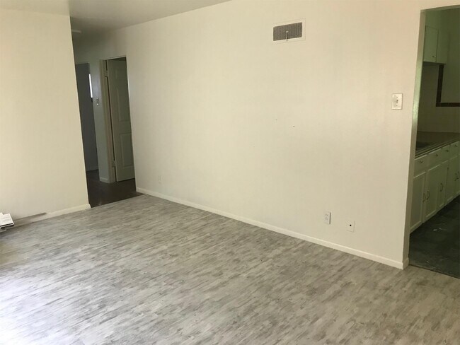 Building Photo - 10119 Tamworth Dr