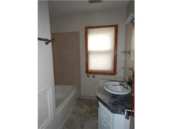 Foto del edificio - Great 3 Bedroom 1 Bathroom Home in South Minneapolis!