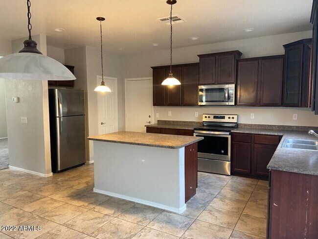 Building Photo - 4168 E Desert Sands Pl