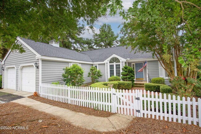 Building Photo - 1601 Cabot Cir