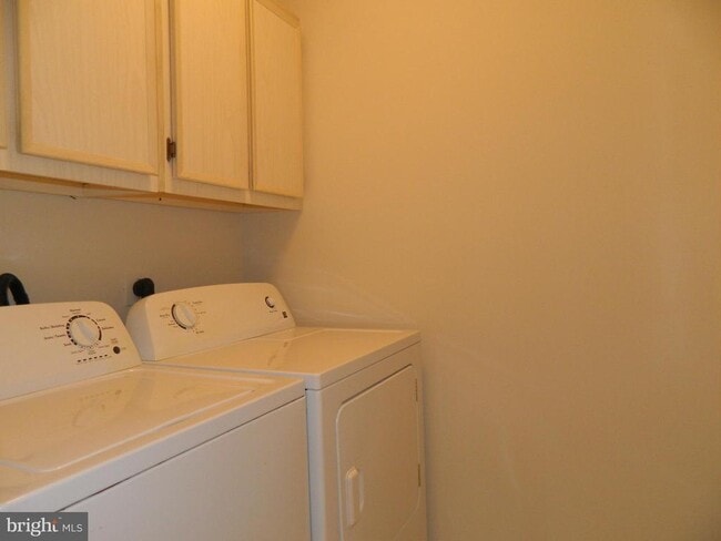 Foto del edificio - 15320 Pine Orchard Dr