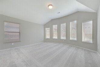 Building Photo - 9515 Sierra Crst Ln