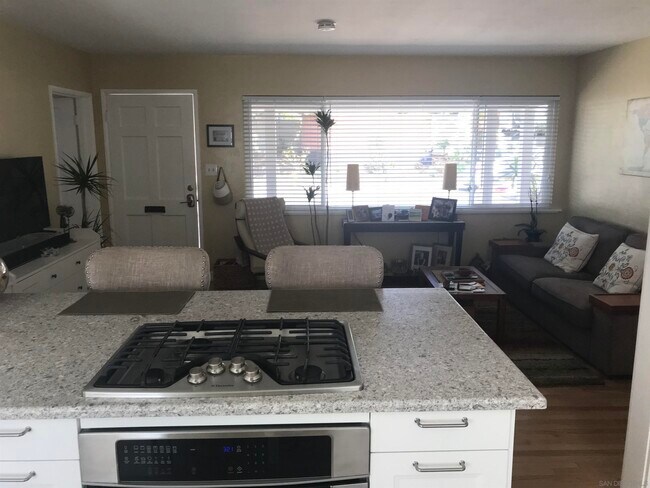 Building Photo - 4620 Mataro Dr