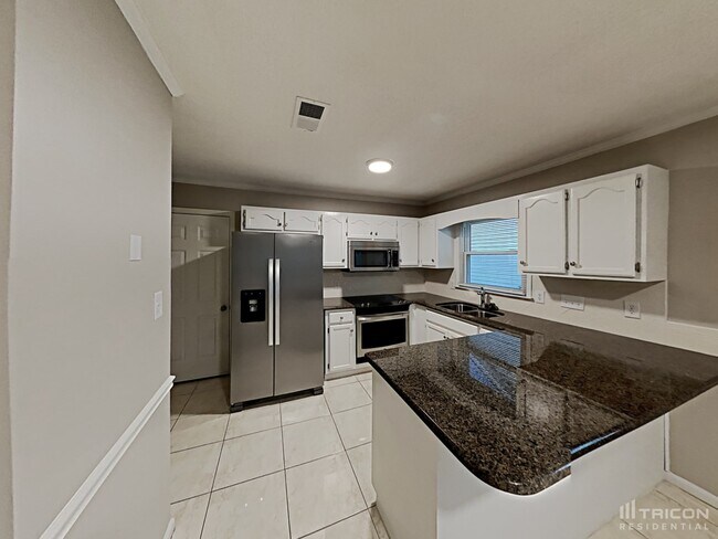 Building Photo - 14411 Cinnamon Field Road Charlotte NC