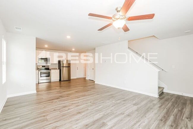 Building Photo - HOME FOR RENT!!
