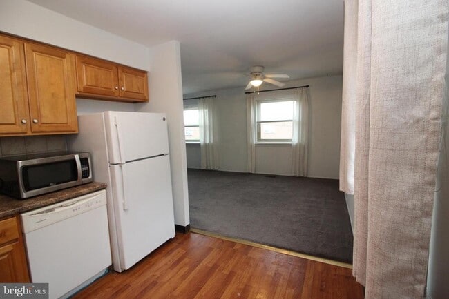 Foto del edificio - 7915 Fairfield St