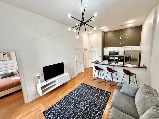 Foto del edificio - 718 W Trade St