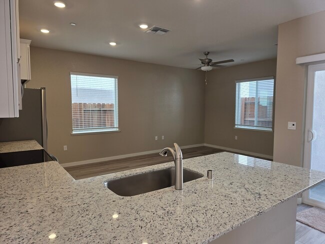 Foto del edificio - 2954 Pulp Ml Ln