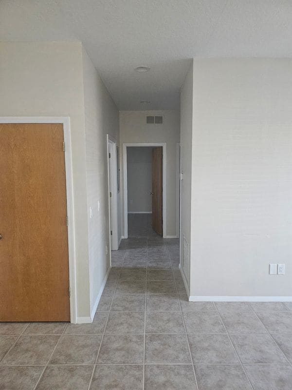 Building Photo - 271 Ridge Rd NW