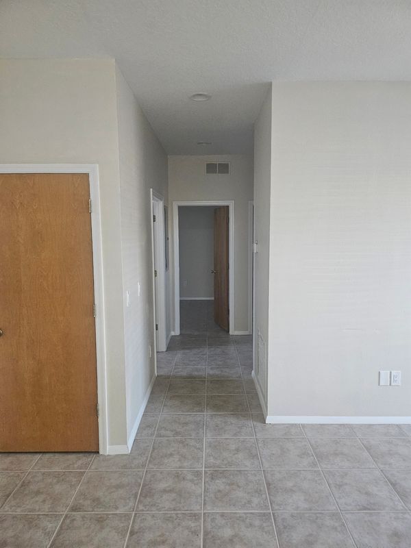 Foto del edificio - 271 Ridge Rd NW