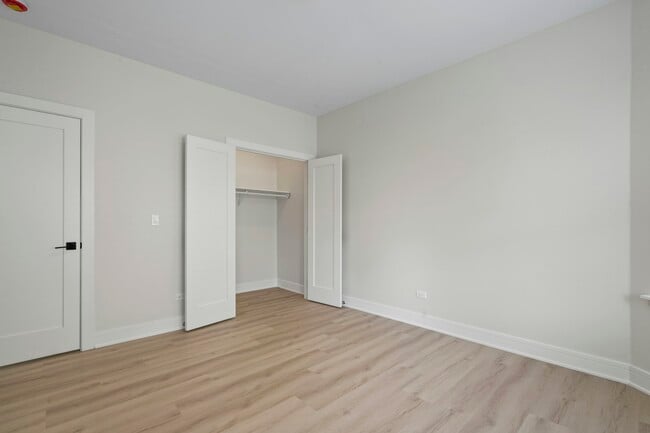 Building Photo - 432 S Maple Ave