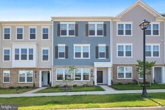 Building Photo - 1743 Riverbluff Ave