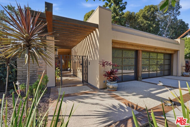 Foto del edificio - 17424 Cumpston St