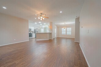 Building Photo - 11 Yarrowdale Ct