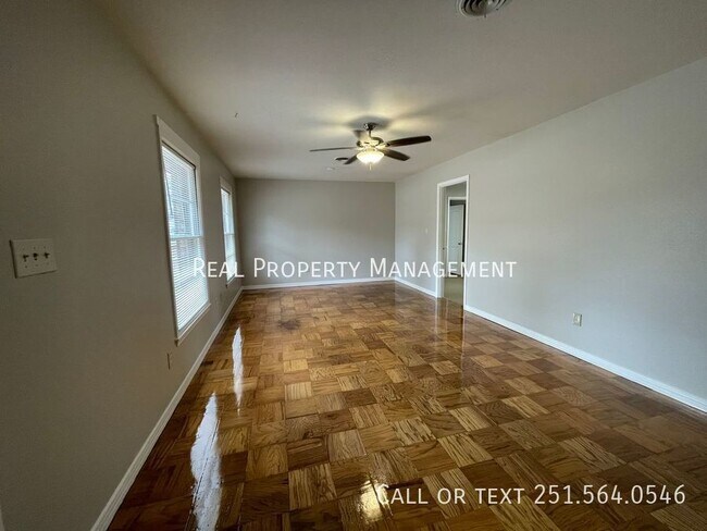 Building Photo - 914 Graymont Dr