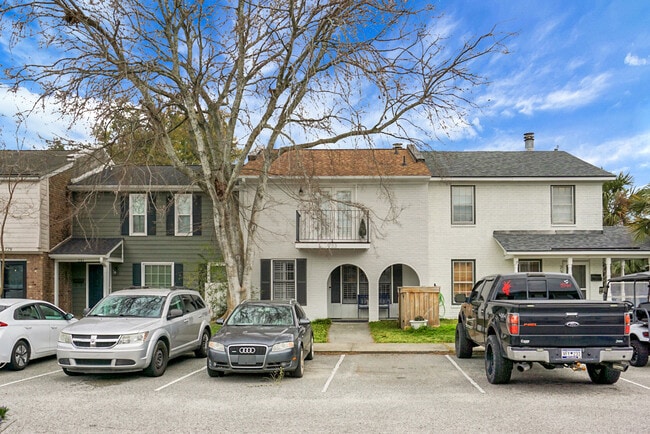 Foto del edificio - 733 Ralston Ct