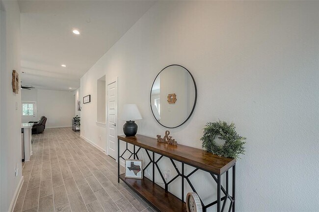 Building Photo - 15202 N Heron Heights Way