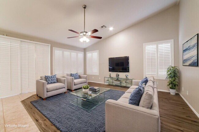 Foto del edificio - 7064 E Lobo Ave