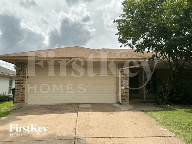 Building Photo - 5304 Tamarack Ct
