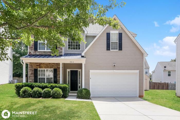Primary Photo - 5912 PARKSTONE DR, MATTHEWS, NC 28104
