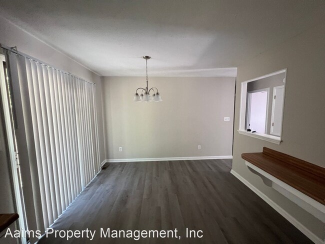 Building Photo - 3 br, 2 bath House - 9330 Castle Falls Drive