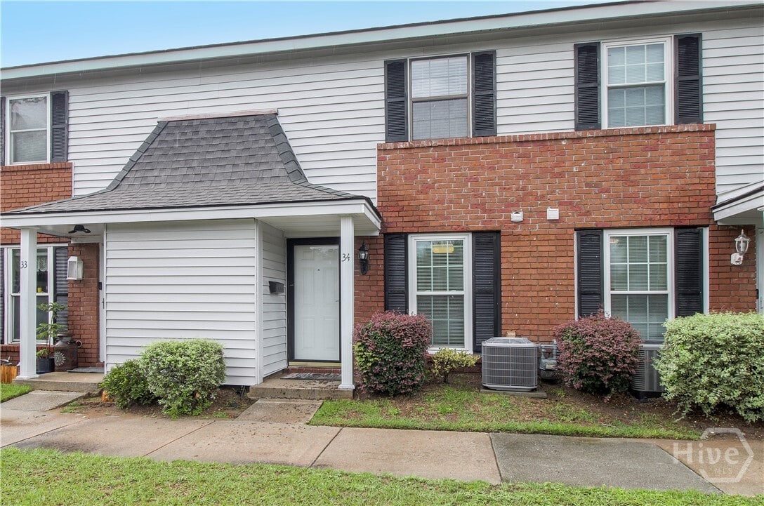 Foto principal - 34 Knollwood Cir