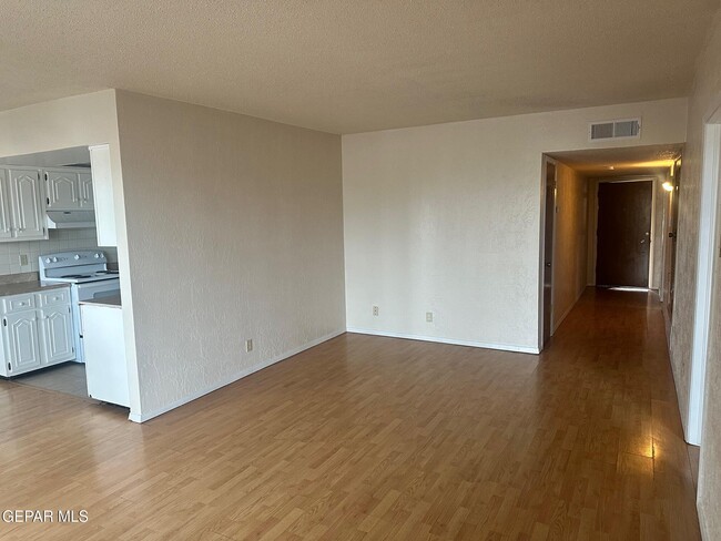 Building Photo - 5030 Alabama St