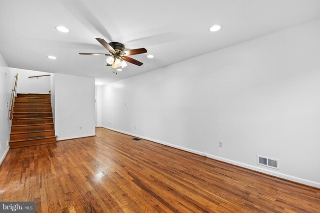 Building Photo - 1437 Towson St