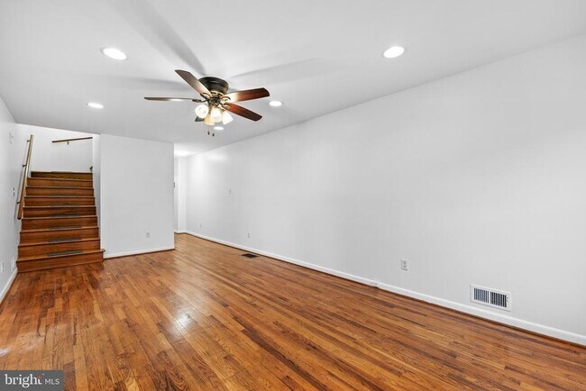 Foto del edificio - 1437 Towson St
