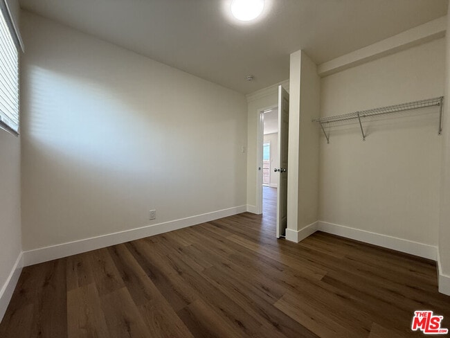 Foto del edificio - 1716 Locust Ave