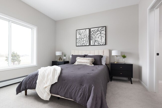 Interior Photo - Compass